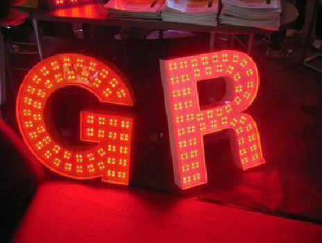  浚县LED发光字常见的安装误区。